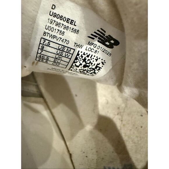 New Balance Men's 9060 Suede Mesh Sneakers Running Shoes Blue Tan Size 7.5 - Picture 3 of 8